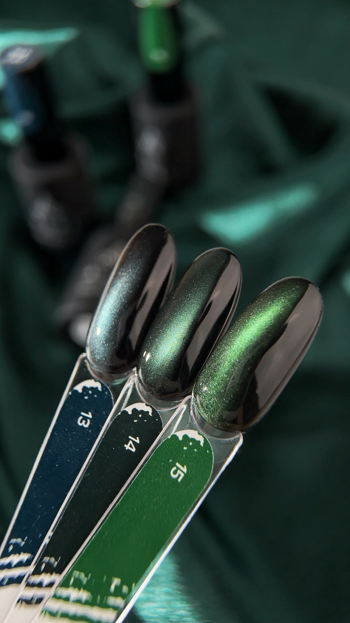 Collection Vernis semi permanent Albi Silk Cat Vert Émeraude 13 14 15
